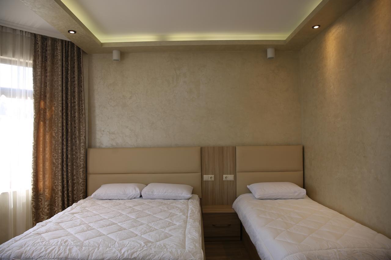 Villa Mariana Batumi Exterior foto